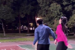 肘姐：我这么准你有什么办法？ 兄弟们能给她上点对抗？